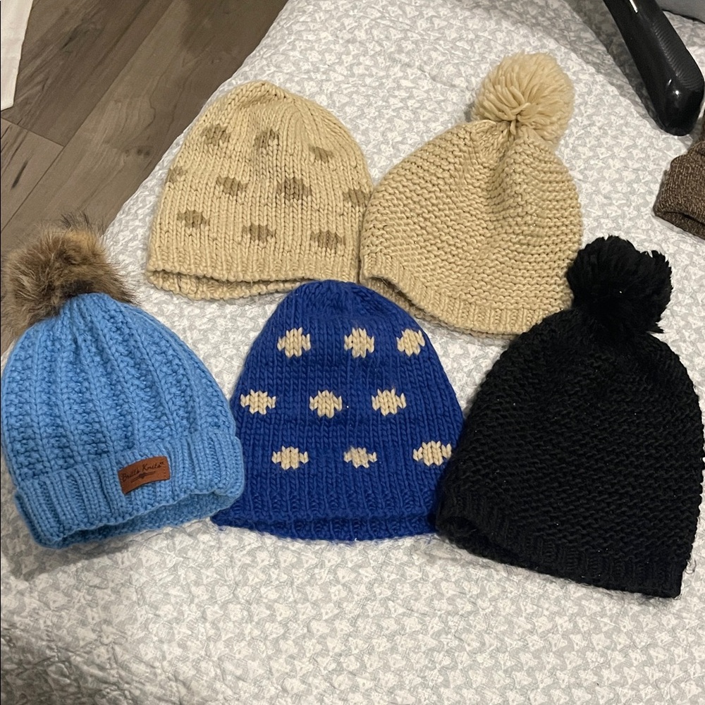Woman Cozy Knit Beanie Set - Blue, Black, Beige set of 5